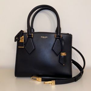 Micheal Kors  Collection Casey Satchel Black